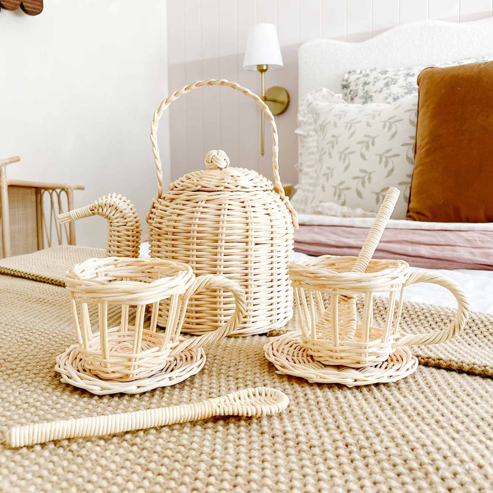 Bonnie ToyTea Kettle Set – Stitch & Straw