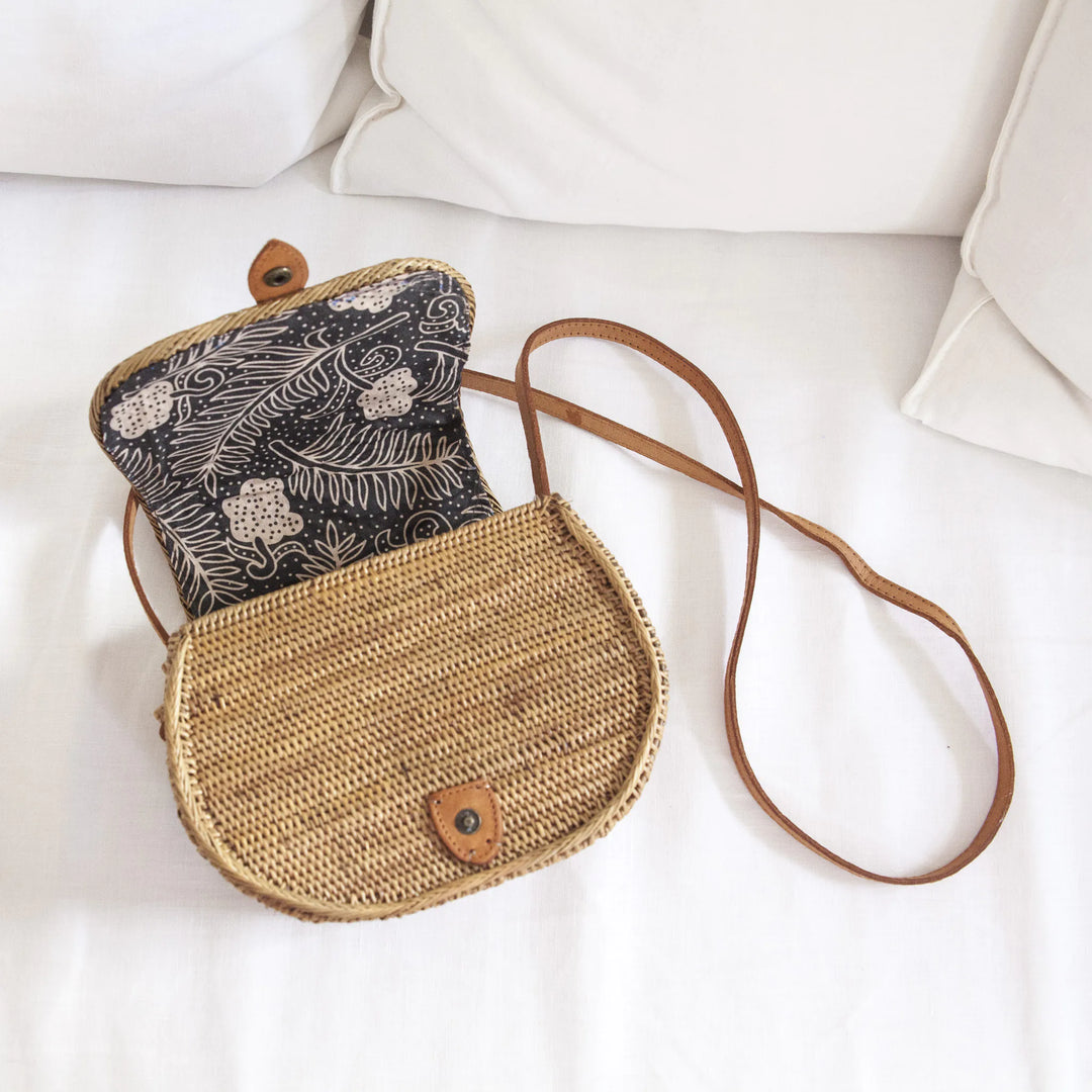 Cali Saddle Rattan Crossbody Bag Stitch Straw Australia Stitch Straw Australia
