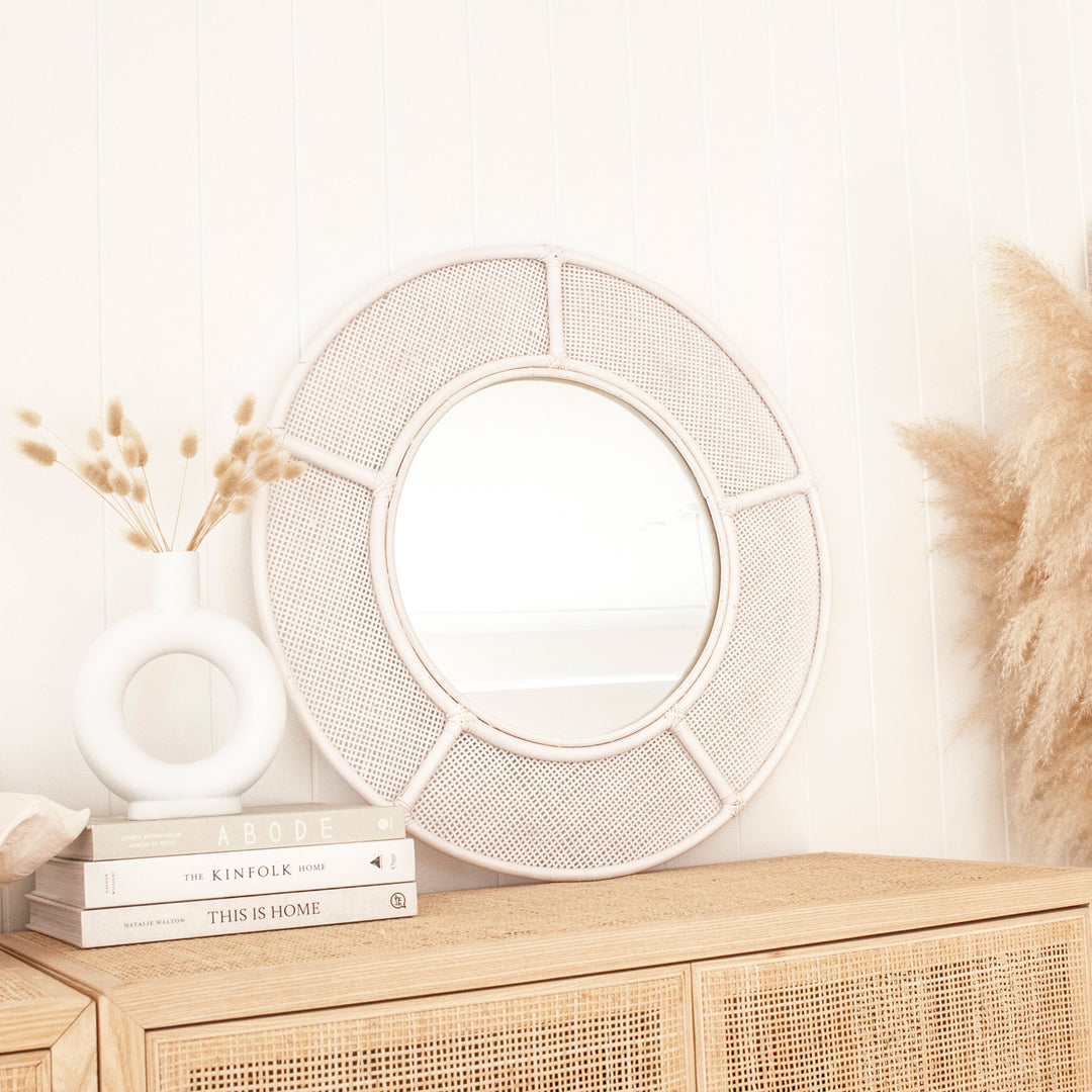 Pluto-Rattan-White-Round-