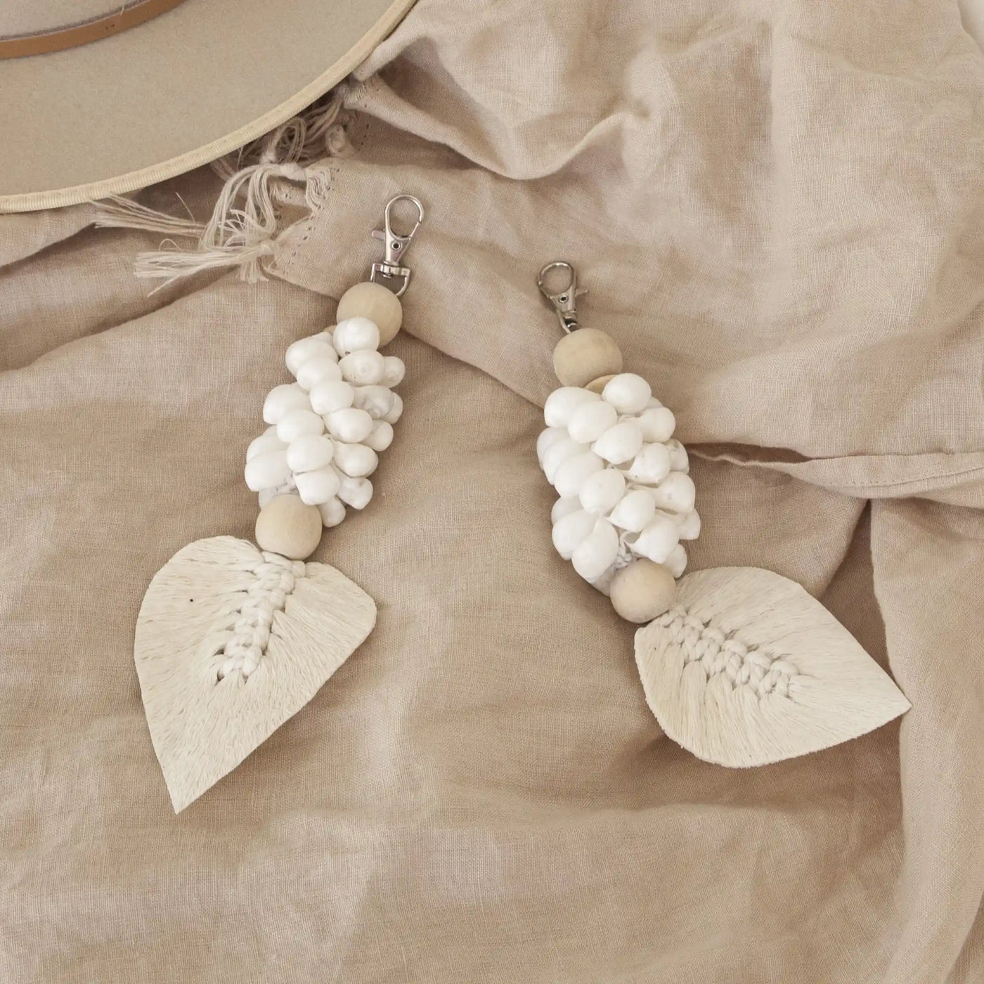 Macrame 2025 leaf keychain