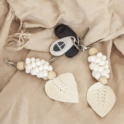 Asher Shell Leaf Macrame Keychain